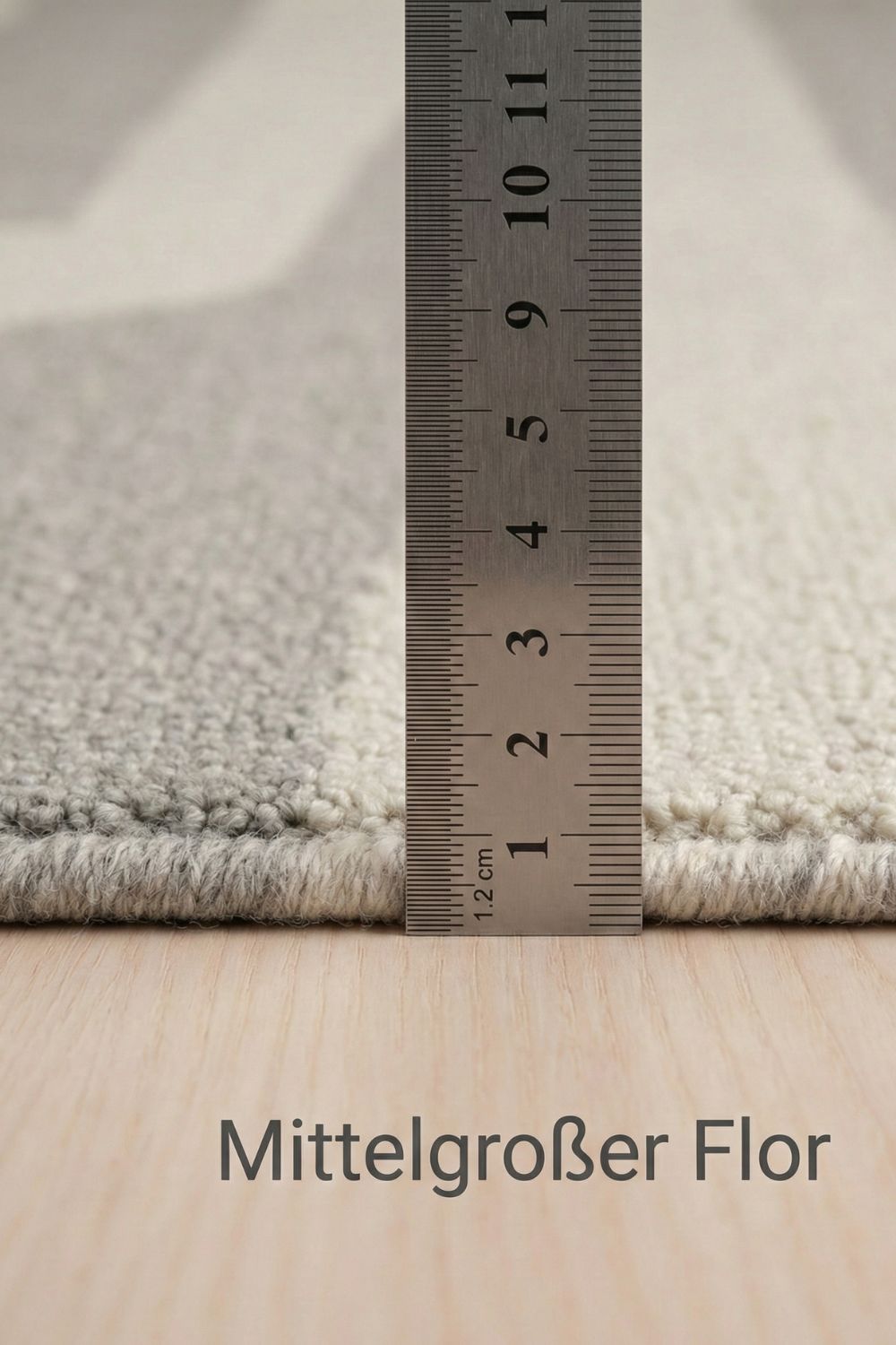 Hand-tufted wool rug, brown