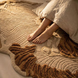 Hand-tufted wool rug