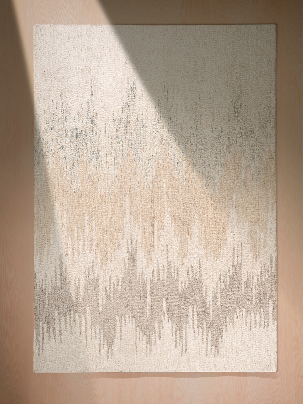 Stylish wool rug for the home