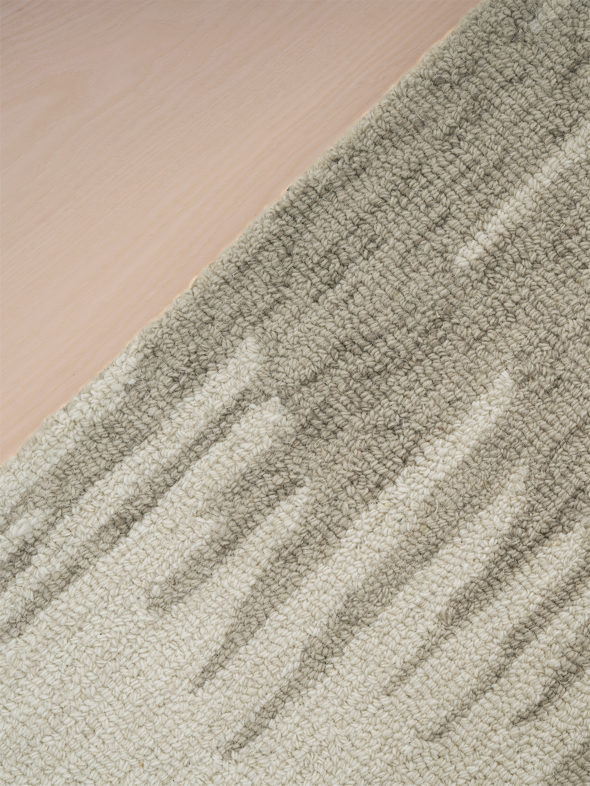 Stylish wool rug for the home