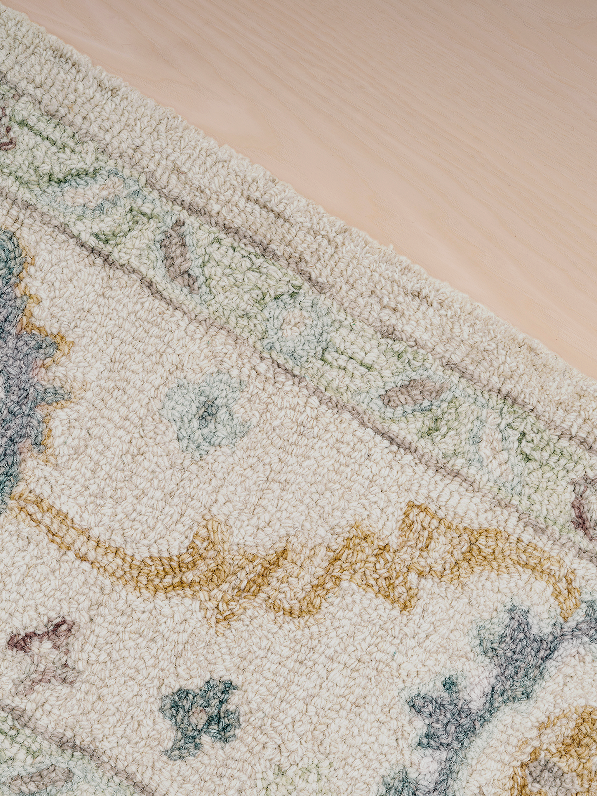Exclusive wool rug