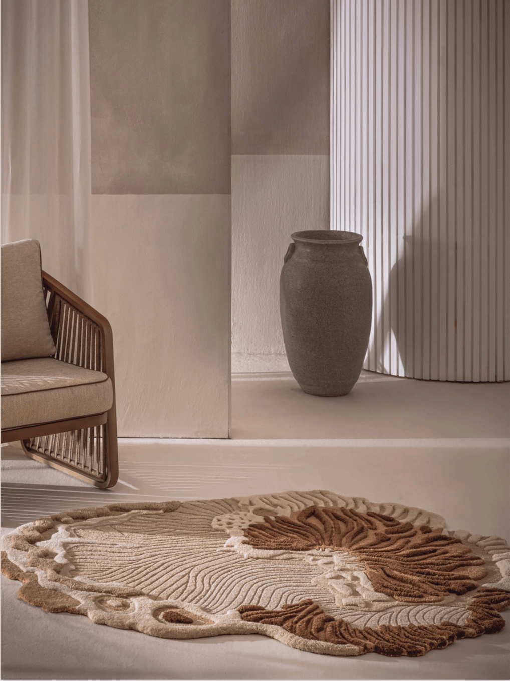 Hand-tufted wool rug