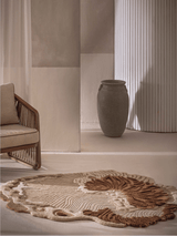 Hand-tufted wool rug